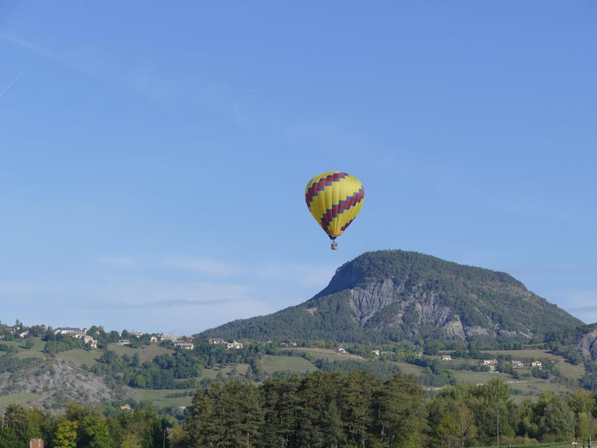 Chambre Independante Deux Personnes Au Bord De La Blanche Selonnet Bagian luar foto